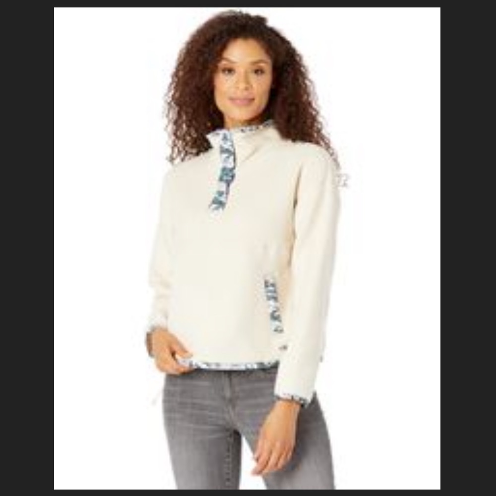 The North Face off white/cream fleece pullover jacket. SZ. XS. NWT
